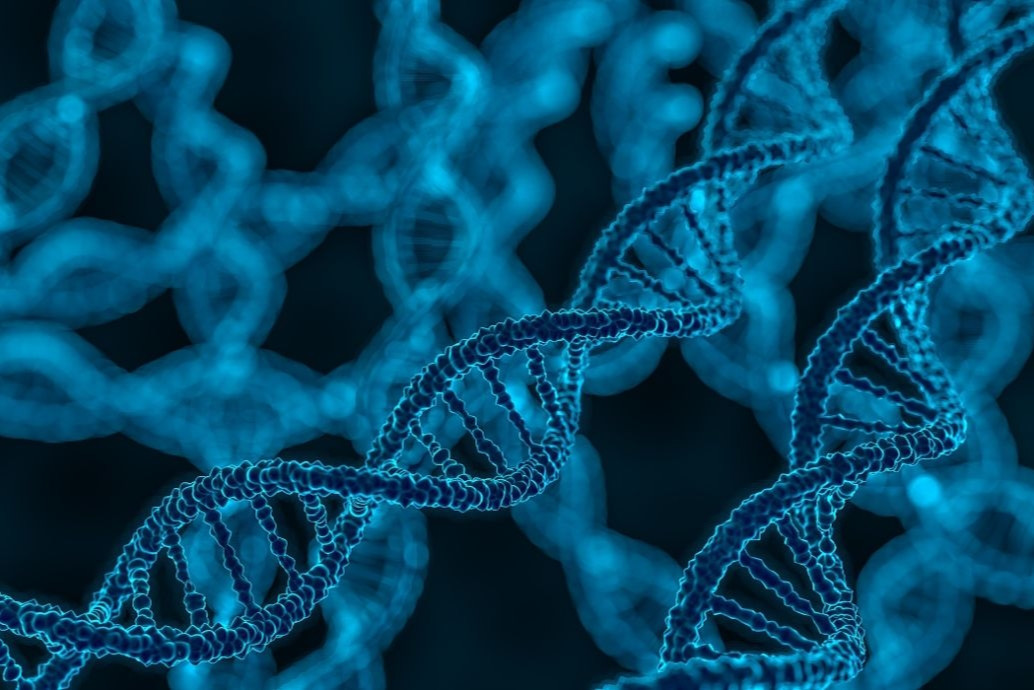 女子胸过大做缩胸手术,胸部比较大容易造成什么影响