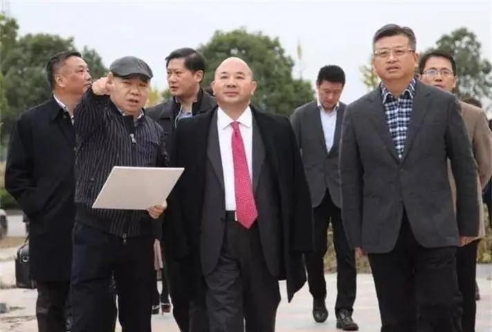 中国真正的“隐形首富”：手握全球十万亿矿产，一年进账达6919亿