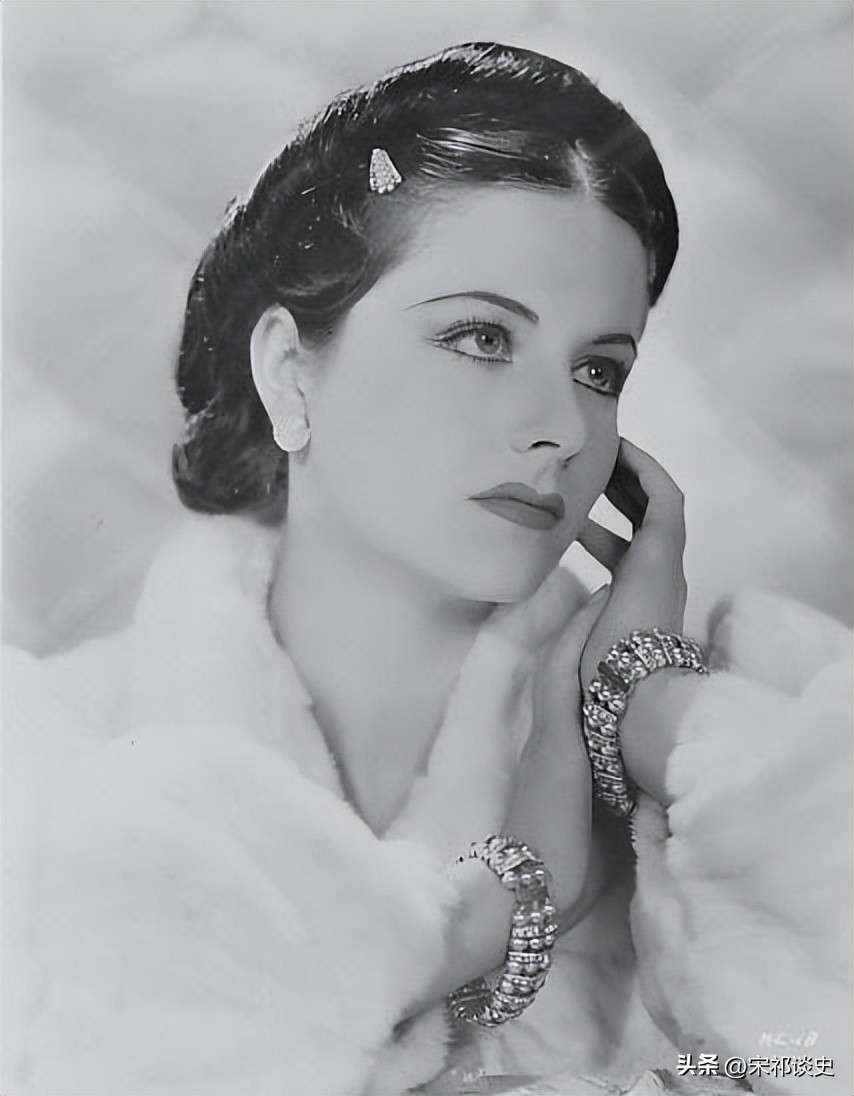 好莱坞经典电影雨中曲,好莱坞传世经典《雨中曲》