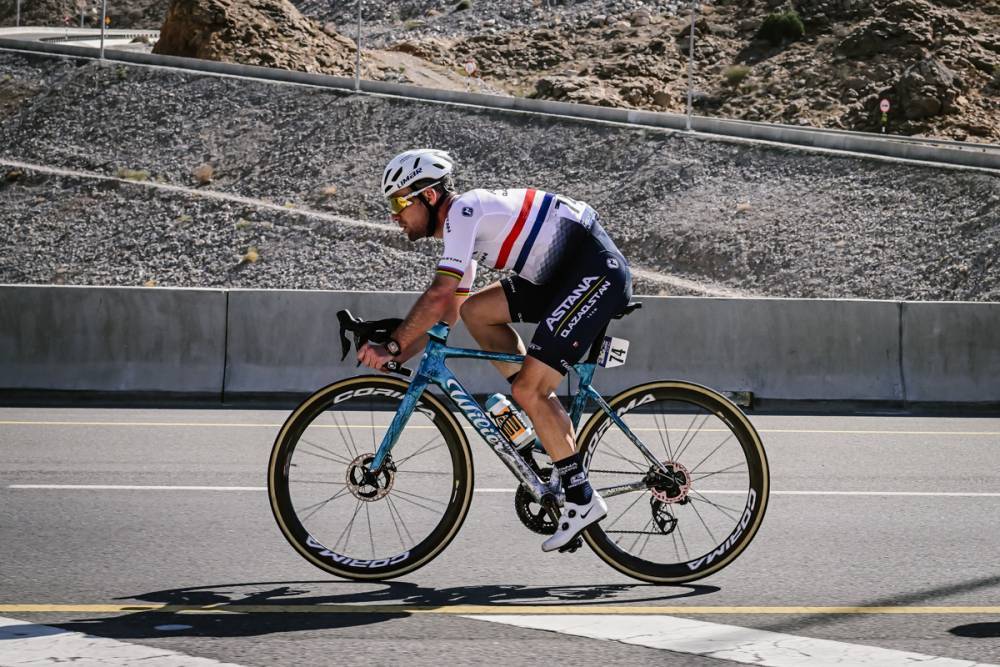 卡文迪什*绑捆**Oakley阿斯塔纳车队失去Scicon赞助