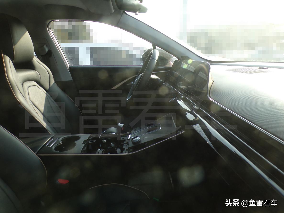 奇瑞omoda5路试消息,奇瑞omoda5白色评测