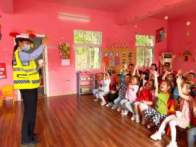 交警六一儿童节讲安全,六一儿童节交警祝福语