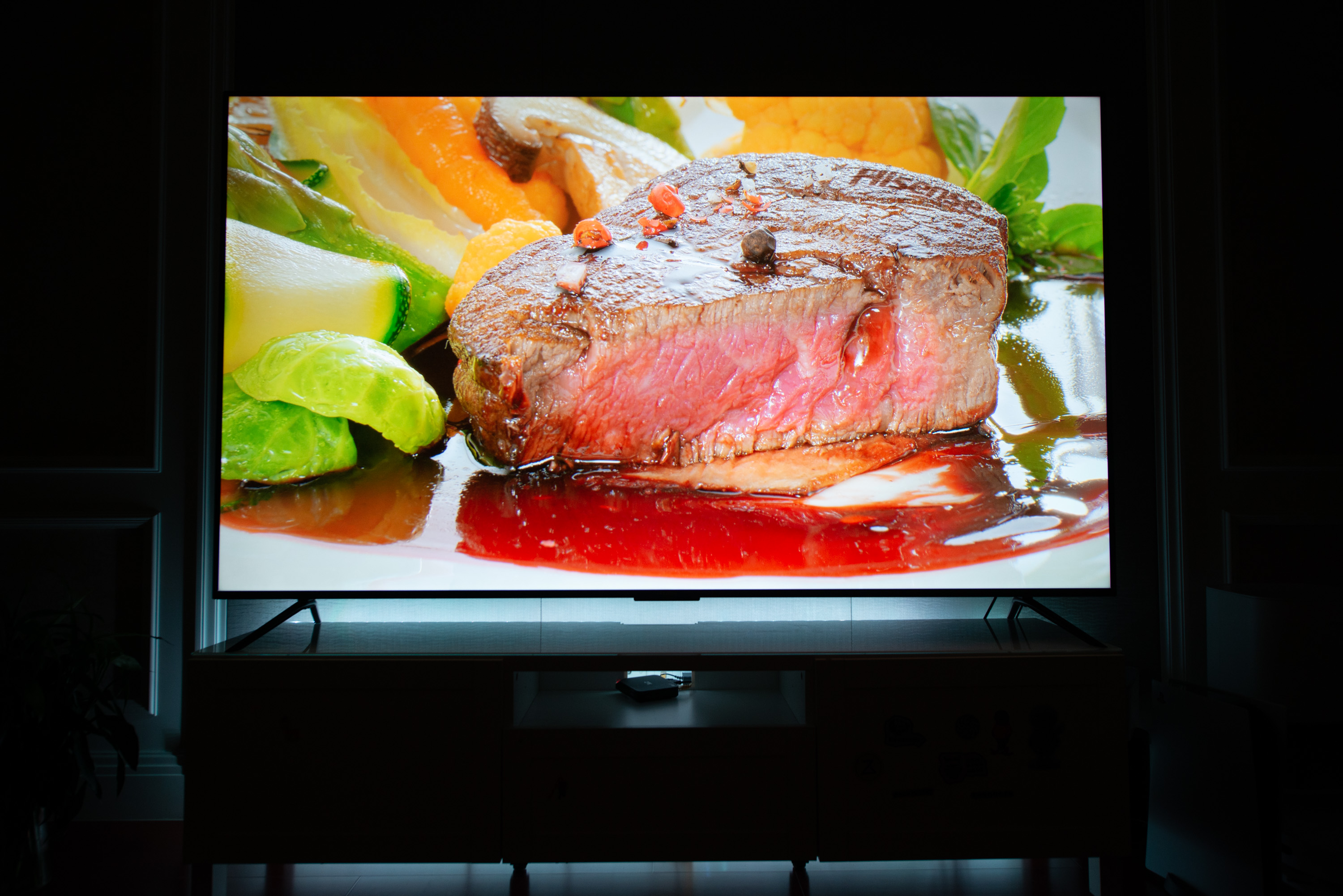 碎屏的电视机,家里电视碎屏了