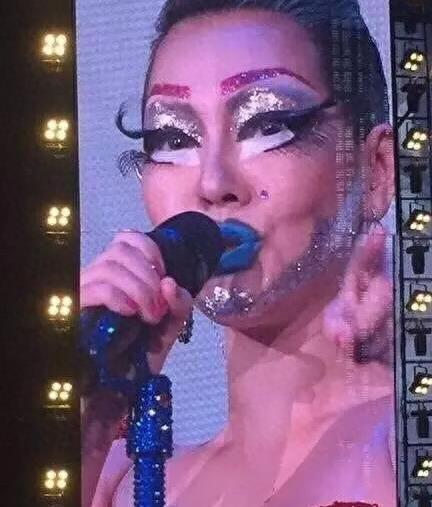 半露*裤内**和下胸？这些女明星派真是把“诱惑”推到了极限