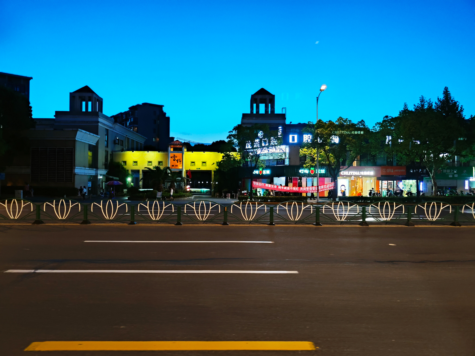 真我gt2大师探索版深度评测,realme真我gt大师探索版和真我gt2