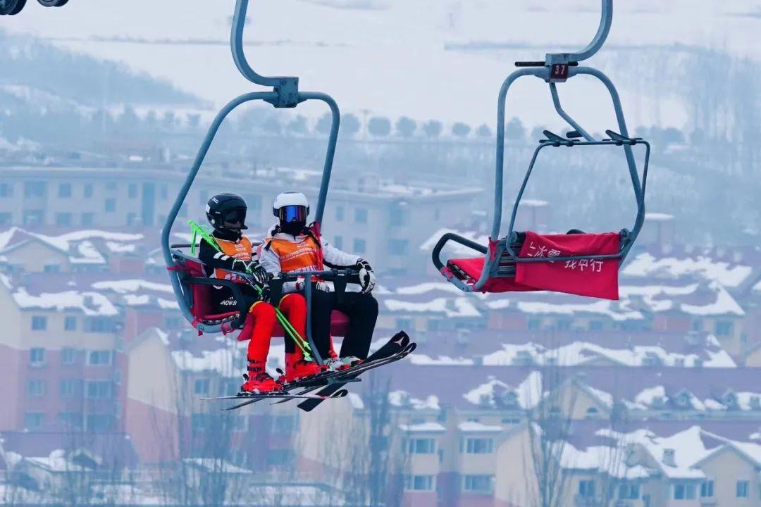 在热爱的领域闪闪发光素材,在热爱的行业里闪闪发光