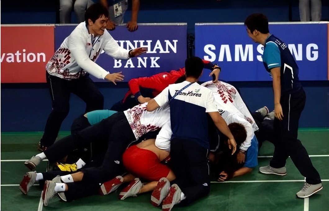 韩日世界杯足球之耻至暗时刻,韩日世界杯退赛