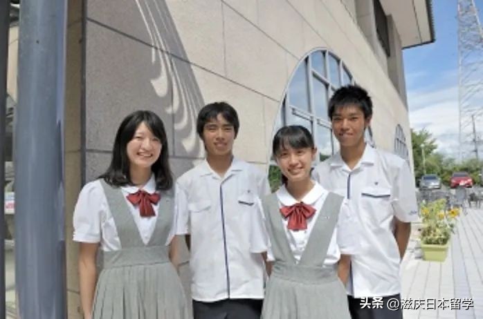 滋庆日本合作高中的学生制服你pick哪一家？