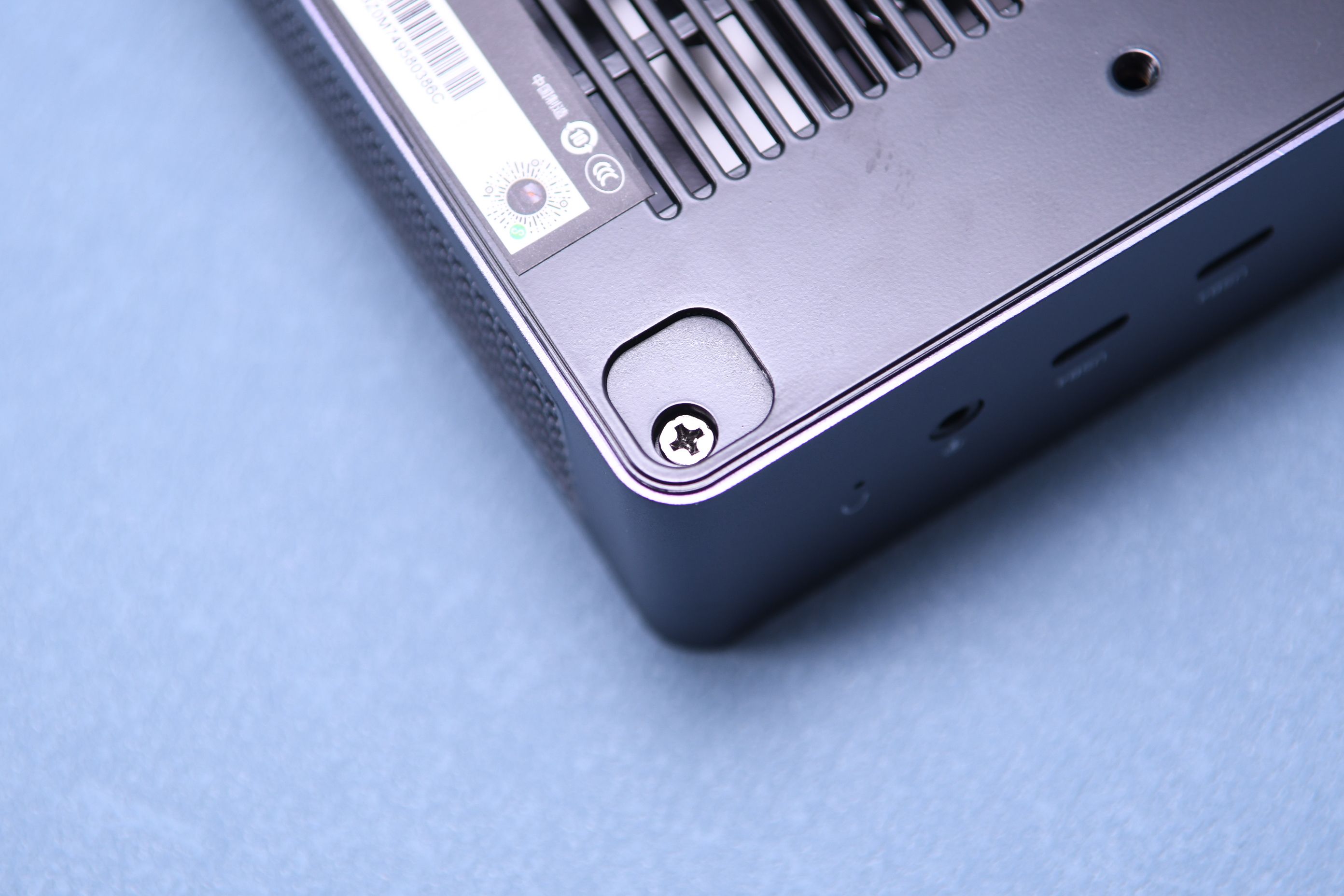 r77840h游戏笔记本,r7-7840hs机械革命