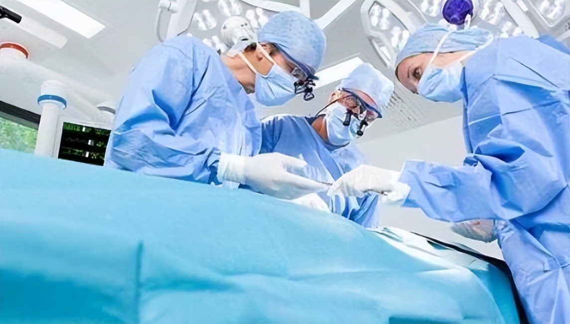 为什么手术划开皮肤不会流血,不小心割到皮一直流血怎么办