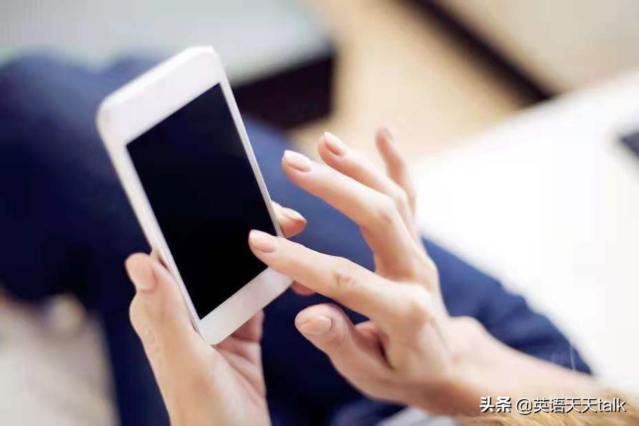 手机“发信息”，别再说sendamessage，老外一个单词就搞定