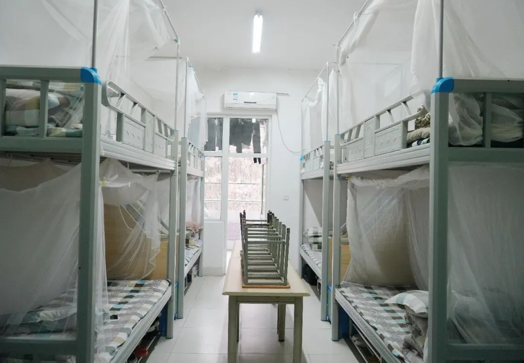 绵阳南实中学实验学校和南山双语,绵阳南山中学实验学校