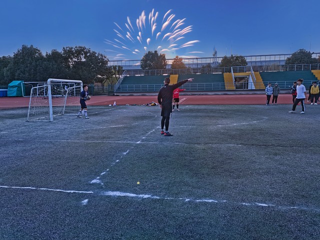 足球经典解说词贺炜,足球超燃解说世界杯贺伟