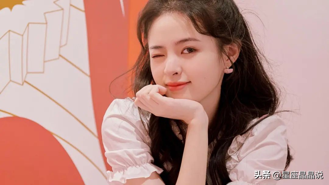 这五大星座女异性朋友最多,这些星座女是男人心中的女神