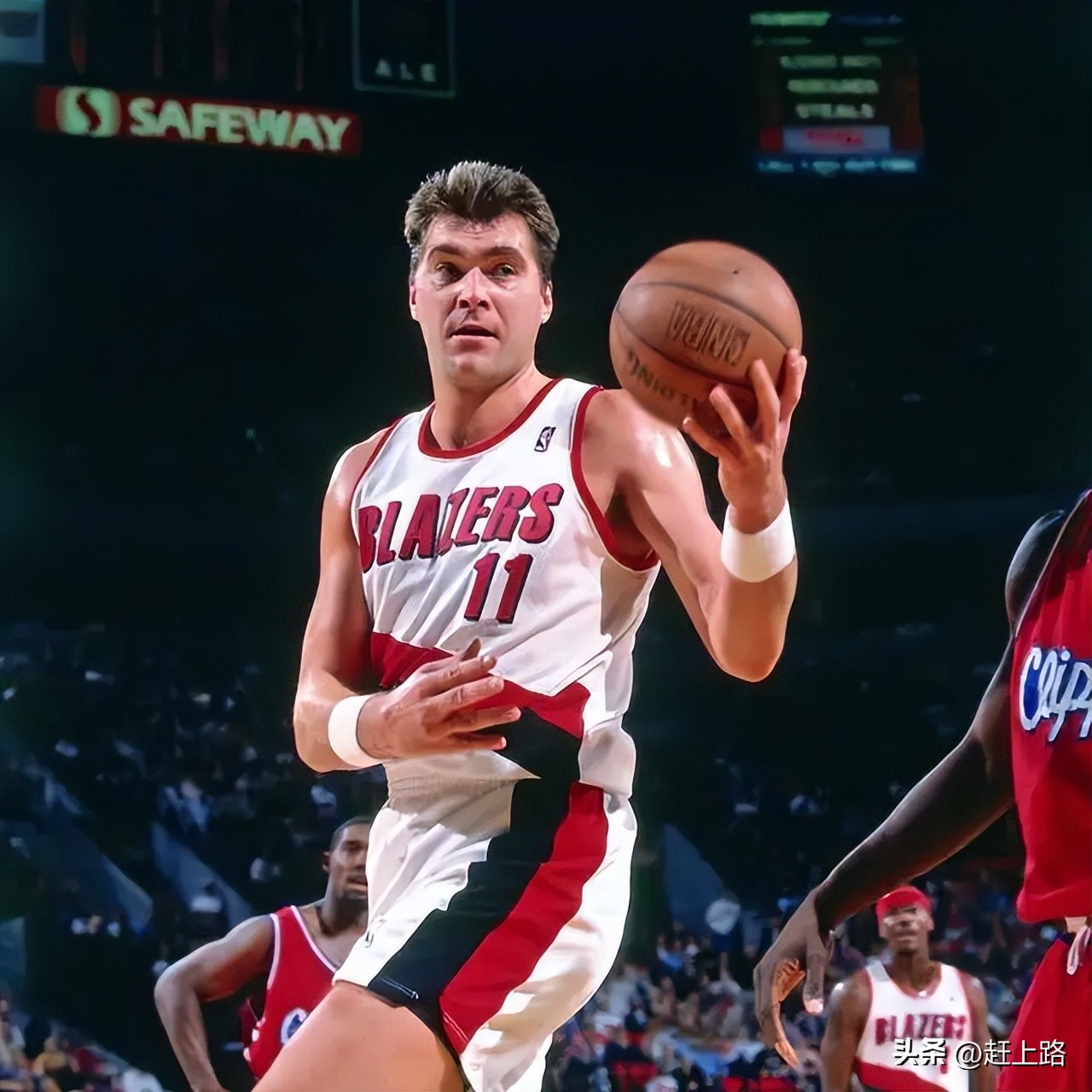 罗斯垫脚詹姆斯,罗斯踩单车