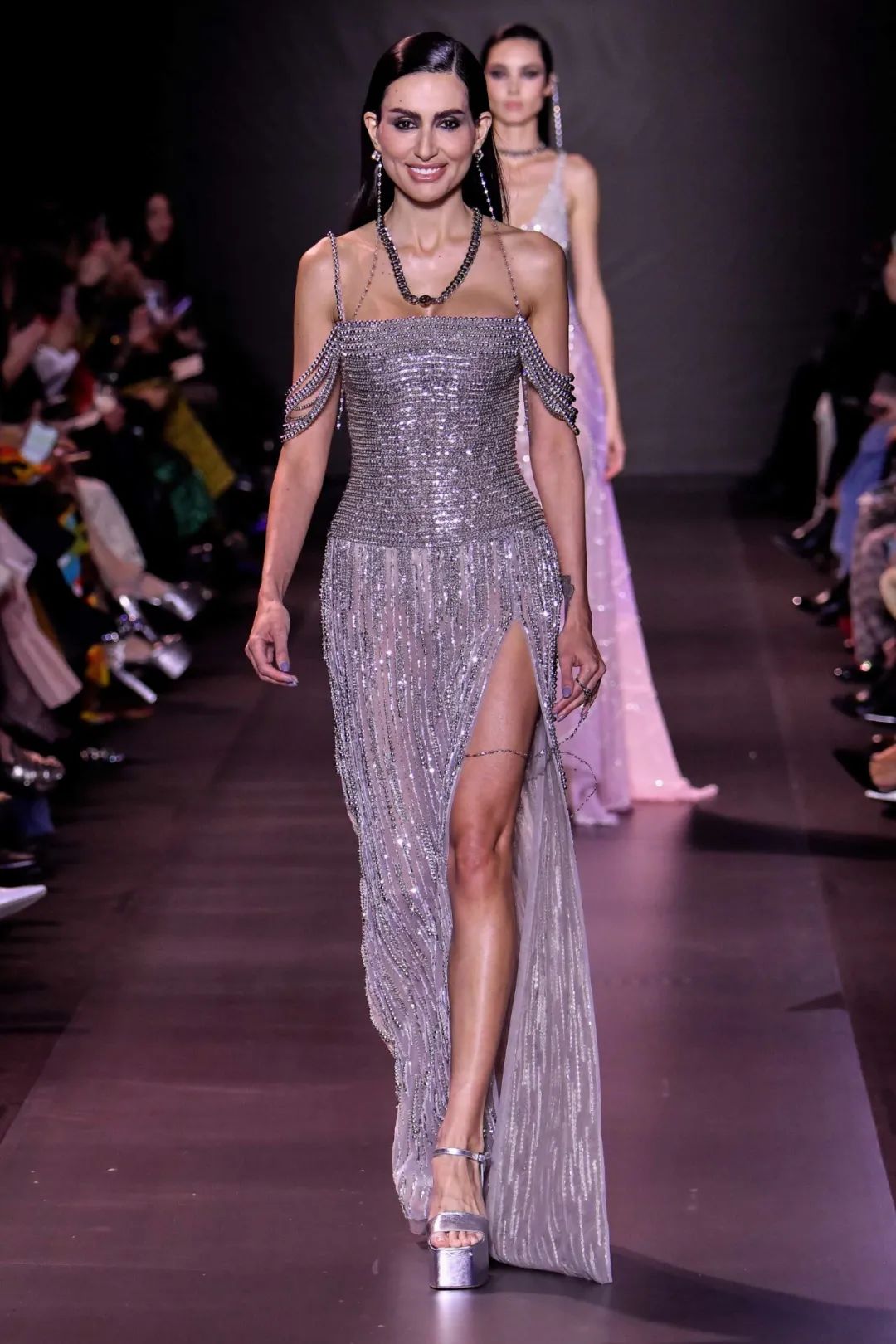 georgeshobeika2018时装秀完整版,georgeshobeika2018年的秀场