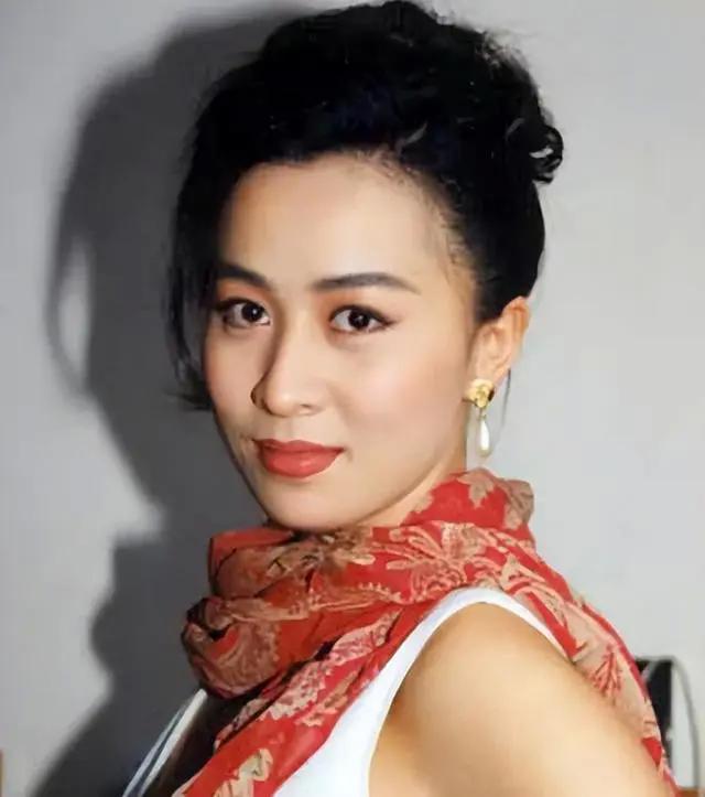 1990年刘嘉玲被绑，其内幕遭曝光，背后真凶竟与黑社会有关系