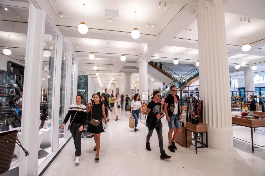 鑻卞浗浼︽暒澶у瀷璐墿涓績,鑻卞浗浼︽暒鍗佸ぇ璐墿涓績