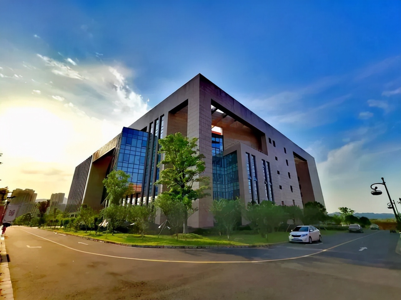 河南理工大学是焦作的骄傲，当地辖6县市，只有武陟县有高校