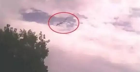 开原发现蛟龙!东北最近频频出现龙卷风,一段视频流出,火遍网络