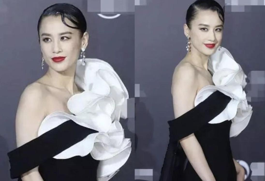 黑丝、抱胸、裸身，娱乐圈没被扒出的“*裤底**”，全在时尚周暴露了