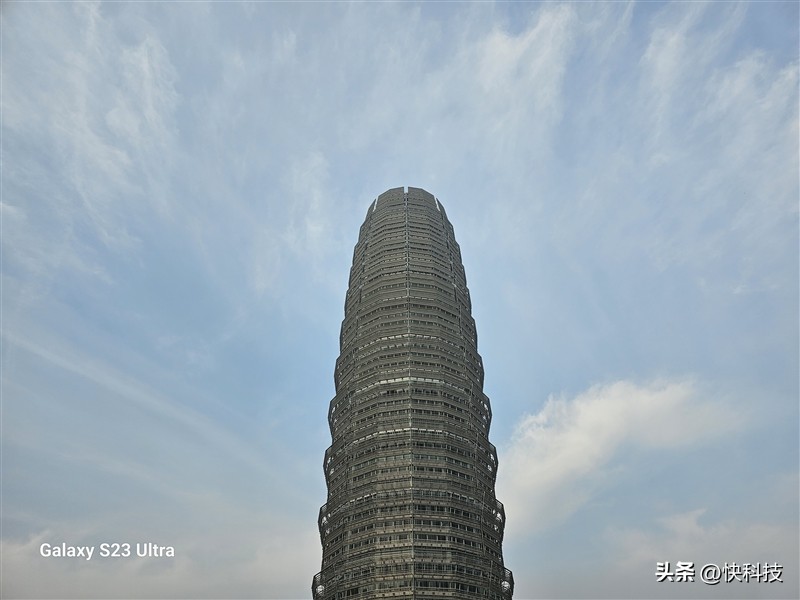 三星galaxys22超大杯,三星galaxys23ultra湖屿蓝评测