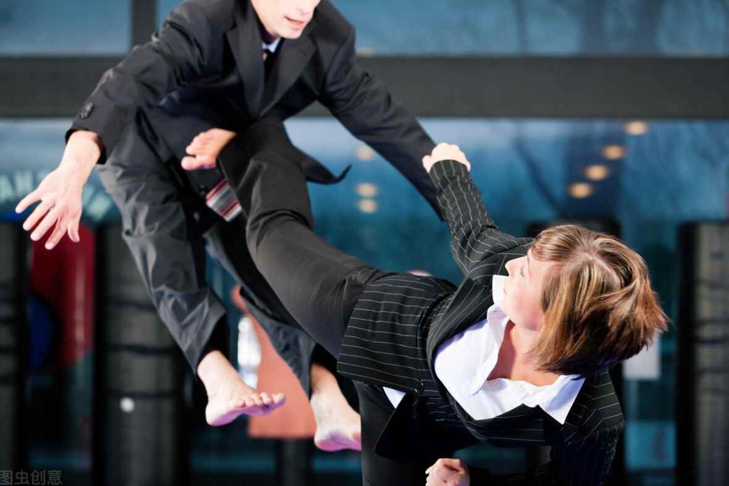 如何界定正当防卫与互殴,互殴与正当防卫的区别与界限