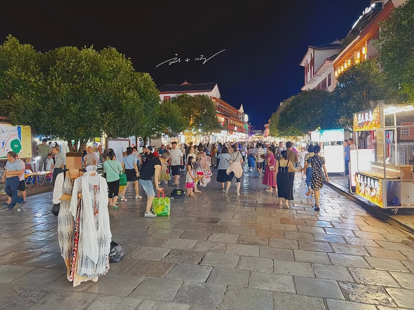 桂林阳朔洋人街,广西桂林阳朔西街中国第一洋人街