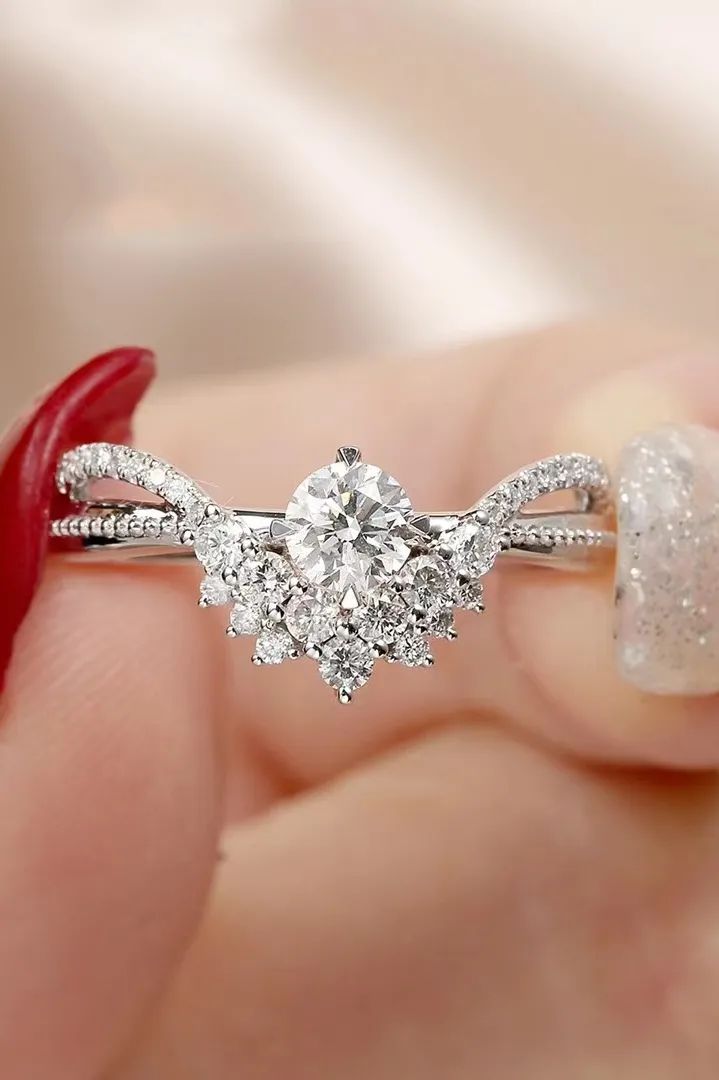 故事篇｜世界上最著名的十大王冠珠宝