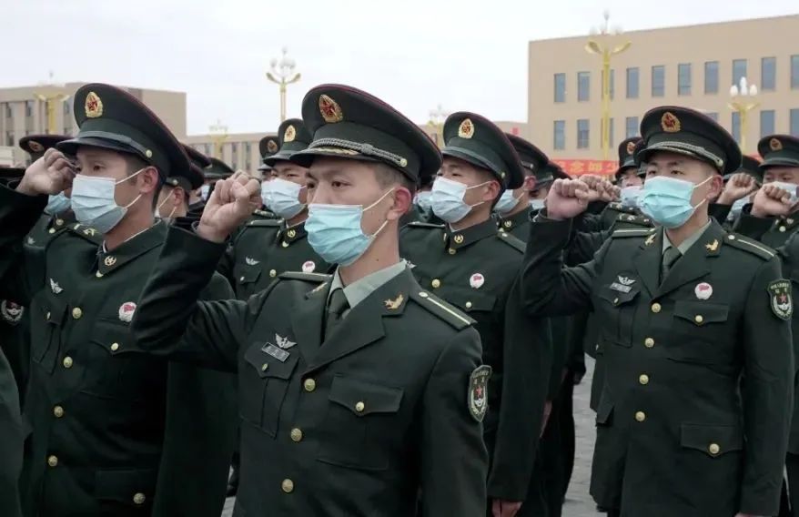 邱少云的一生视频简介,邱少云不同时间的事迹