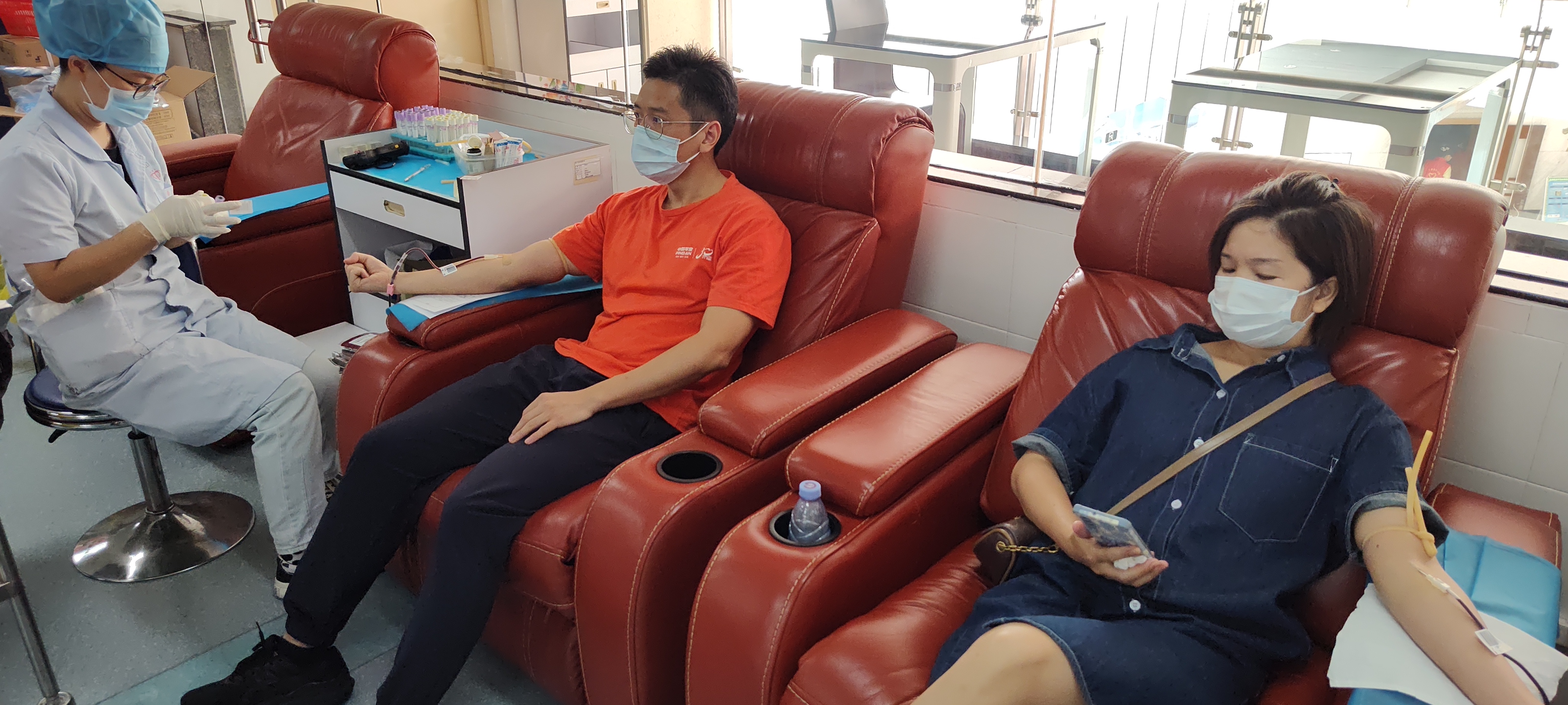 春节爱心无偿献血活动,爱心涌动无偿献血民营医院在行动