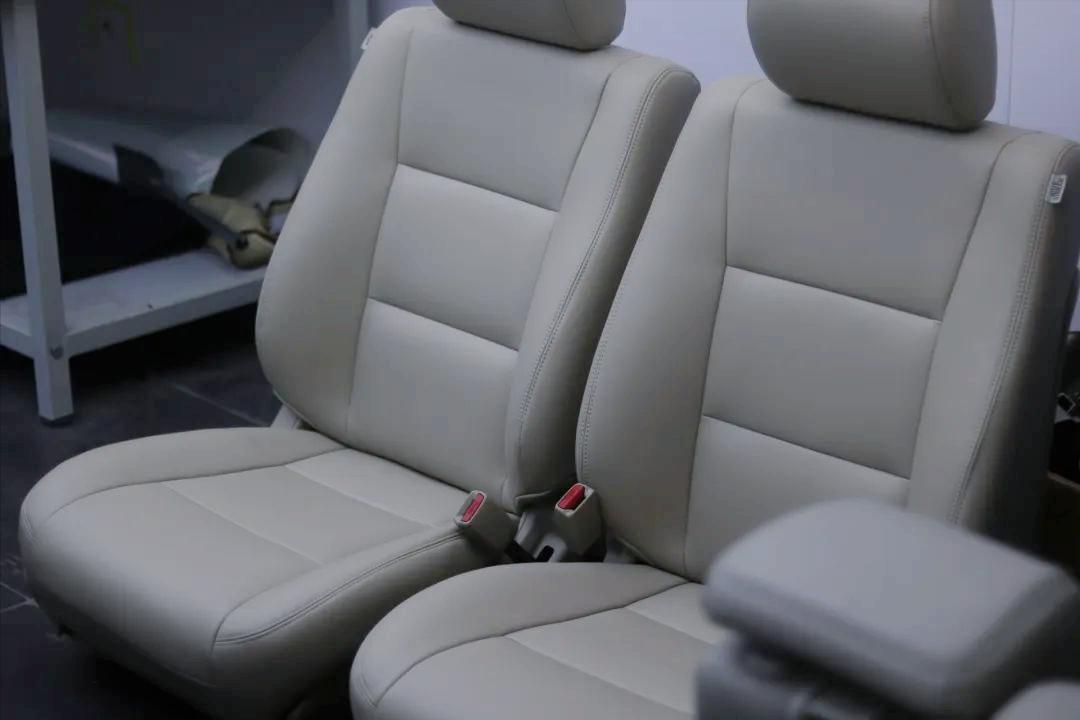 陆巡lc100中控台翻新视频,陆巡lc100内饰翻新