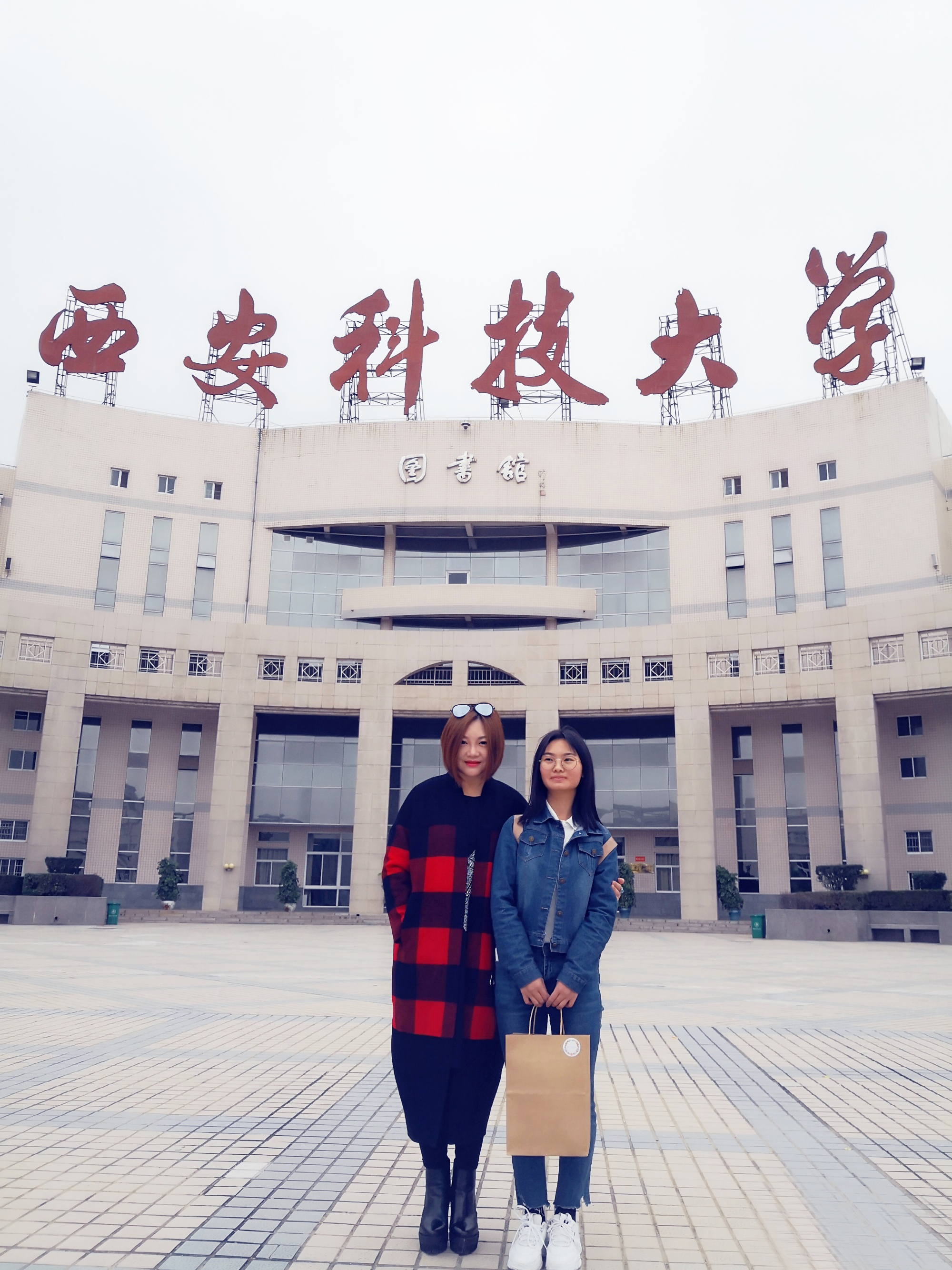 《白狐》陈瑞：拯救母亲的泪与痛，500万解约金背后的感动