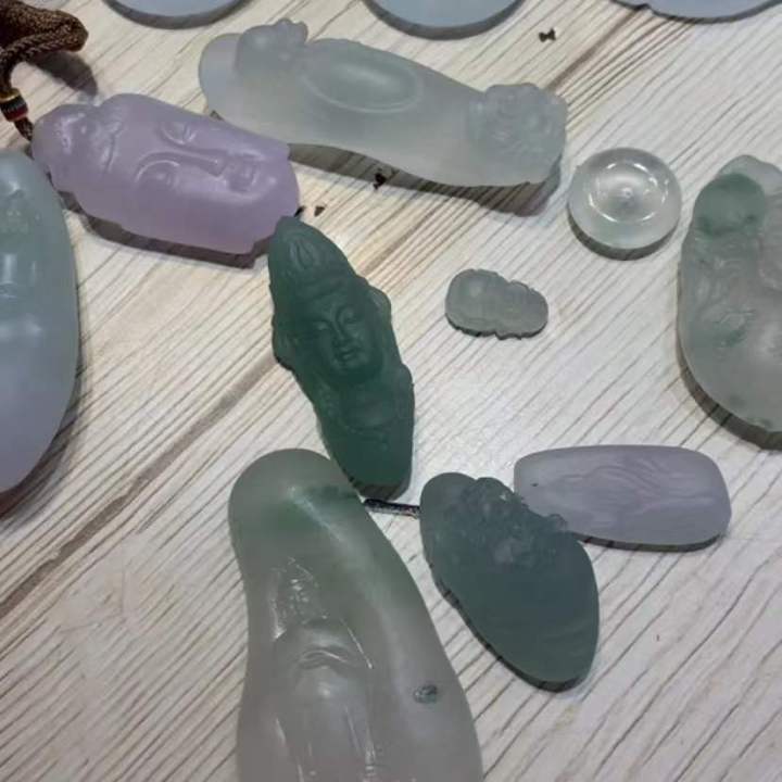 翡翠毛货不支持退换货,翡翠毛货抛光后不退不换合理吗