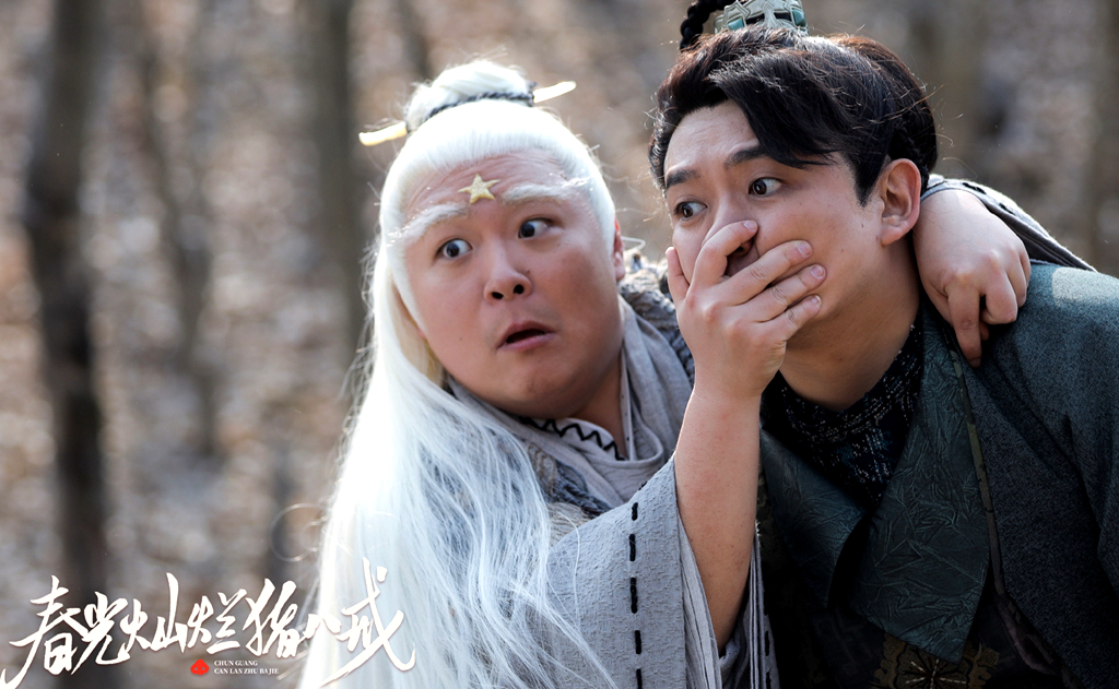 郝劭文被夸防晒帽,童星郝劭文走路视频