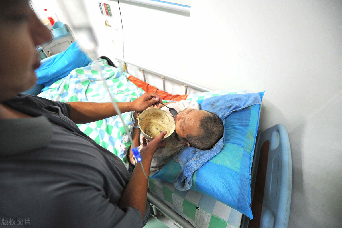 导致植物人的医疗纠纷怎么处理？