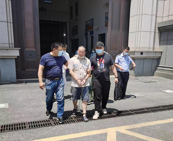 武汉警方侦破一起16年命案积案,命案逃犯潜逃18年被武汉民警抓获