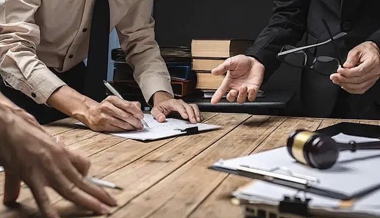 律所的现状与前景,律所越来越难赚钱