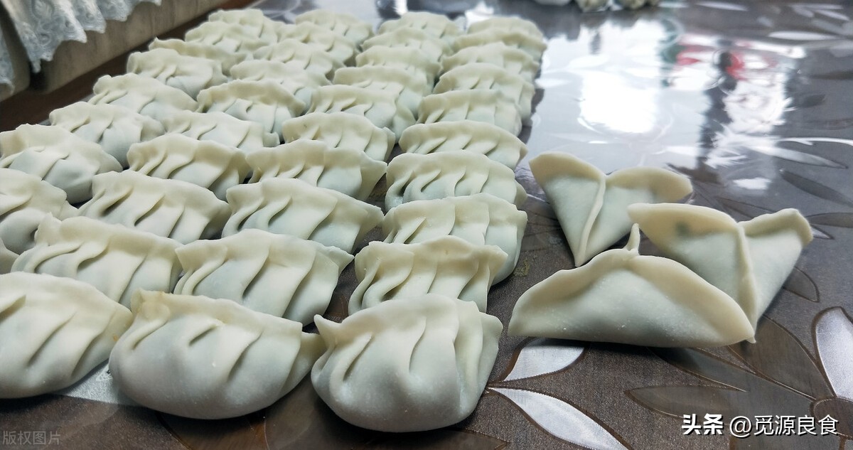 韭菜拌馅如何让韭菜不烧心,调韭菜饺子韭菜放盐不