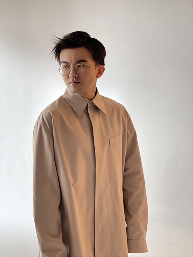 拍时尚杂志动作要夸张吗,离谱时尚杂志