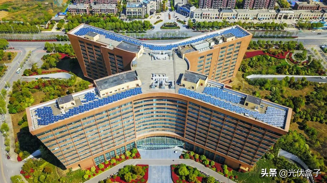 2024年建集中光伏前景,近期建设光伏项目大全2022年