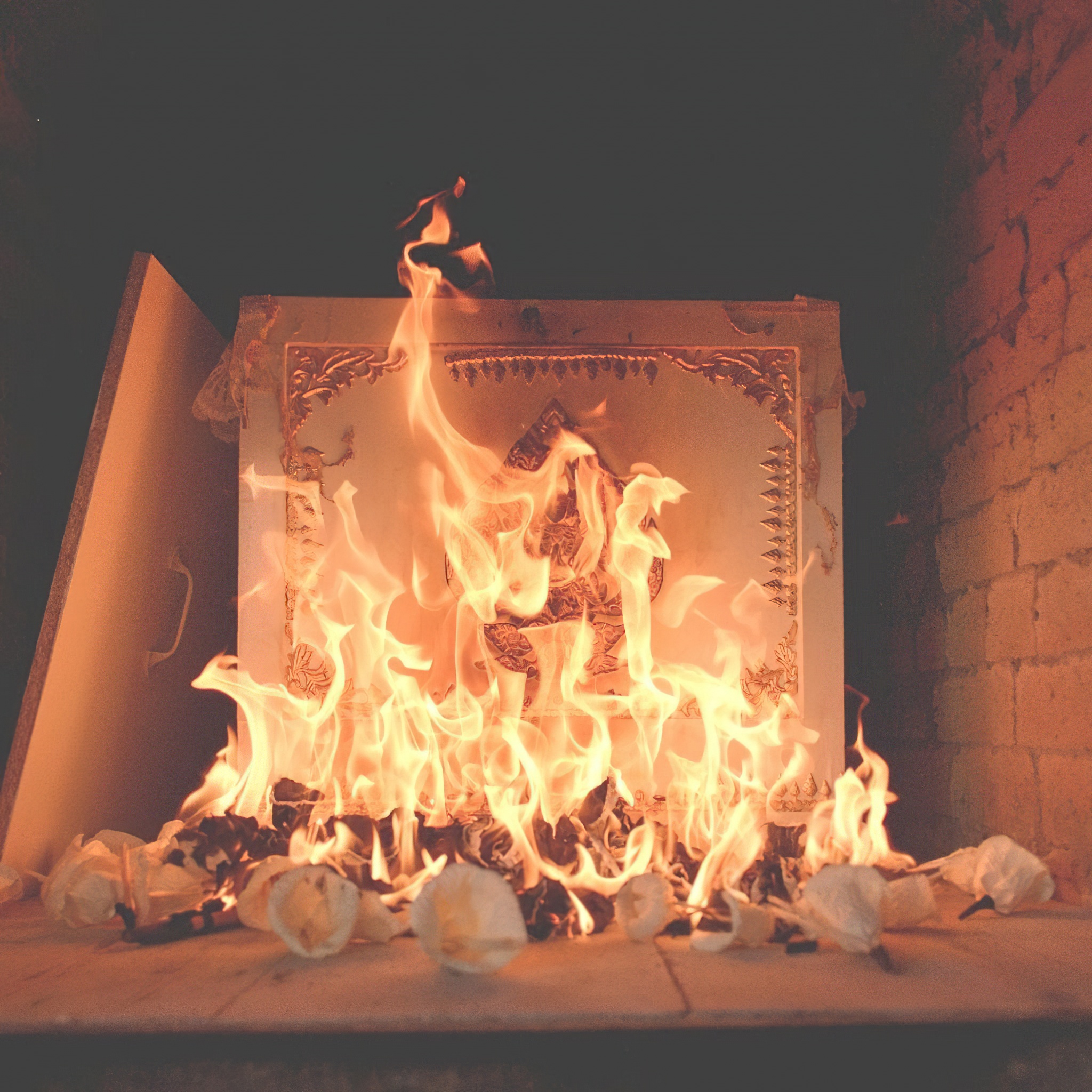 人体最坚硬的部分是牙齿,人体中最坚硬的部位不是头骨吗