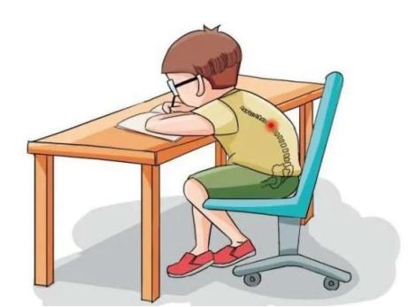 孩子写作业时总是弯腰驼背,孩子弯腰驼背是缺乏微量元素吗