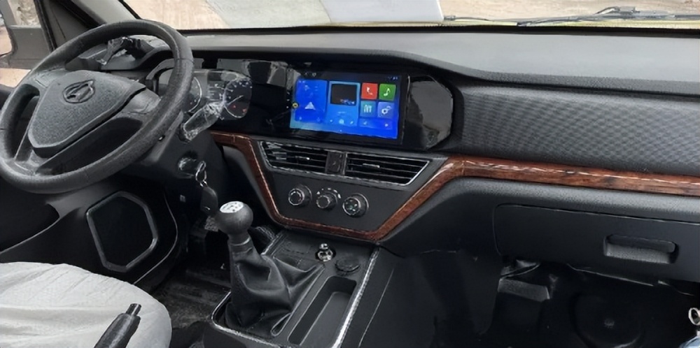 长安轻卡跨越王x1,长安跨越者油气两用小轻卡