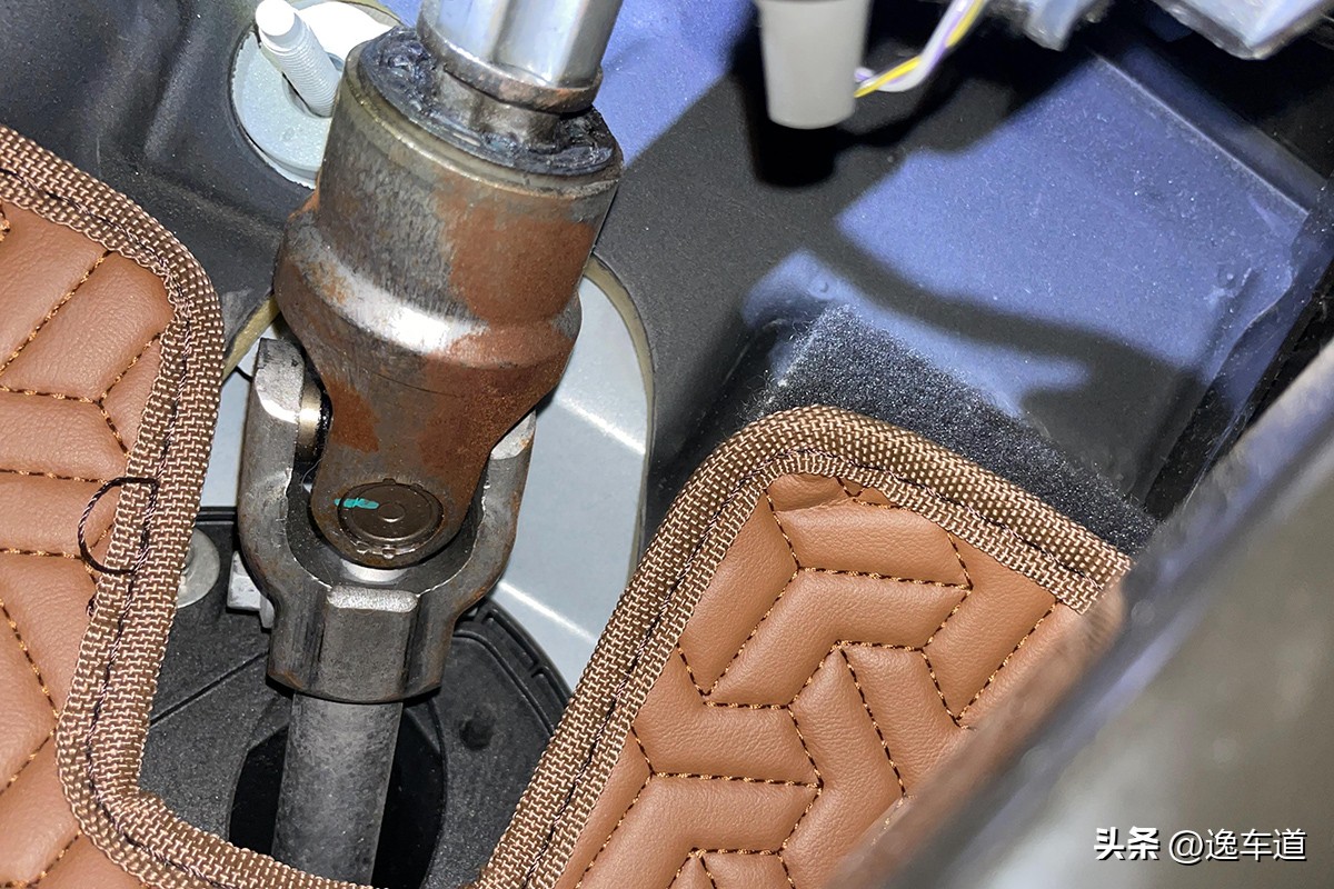 路虎极光变速箱漏油修多少钱,路虎极光检测到非原厂的校准故障