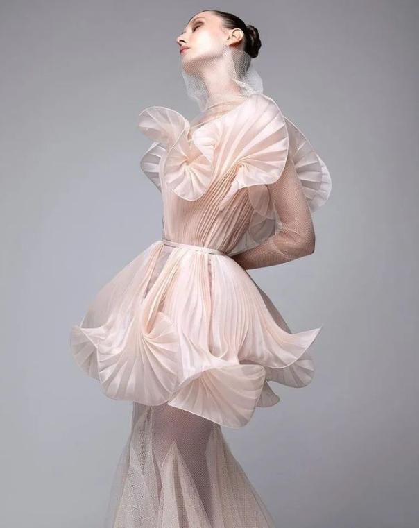 黎巴嫩高定eliesaab2021,黎巴嫩高定eliesaab2024