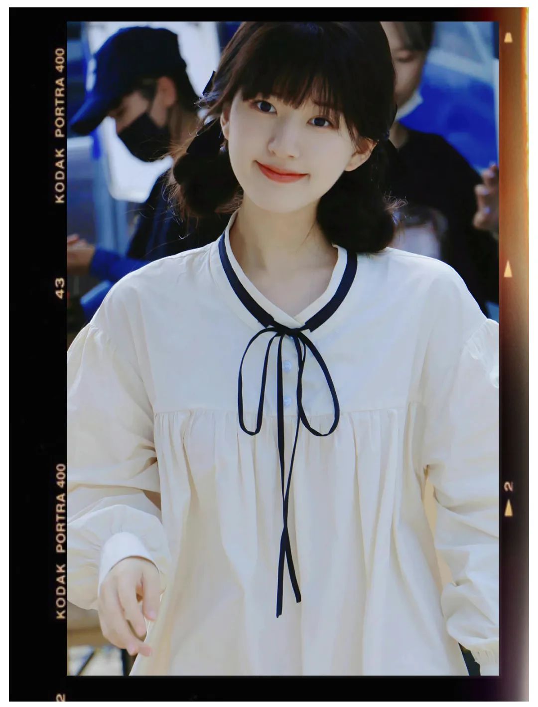 赵露思这刘海是怎么剪的,赵露思新发型齐刘海