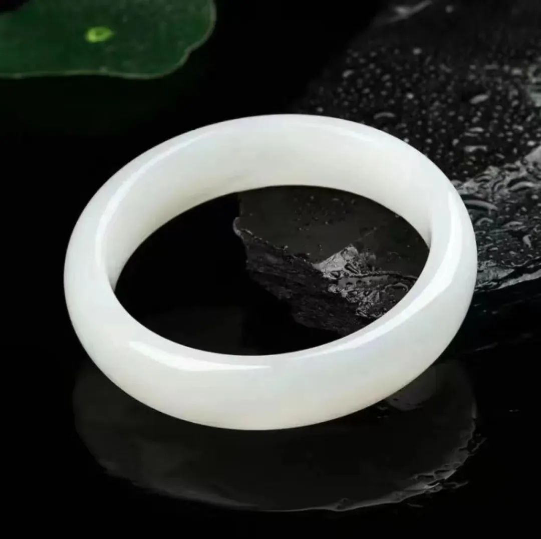 一年售出超百亿件的商品,为什么羊脂白玉收藏价值最高