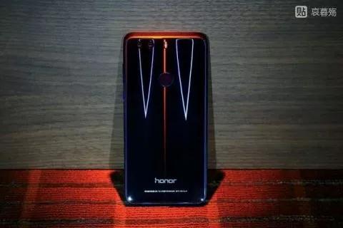 荣耀八几年前的手机,王者荣耀8年前的样子