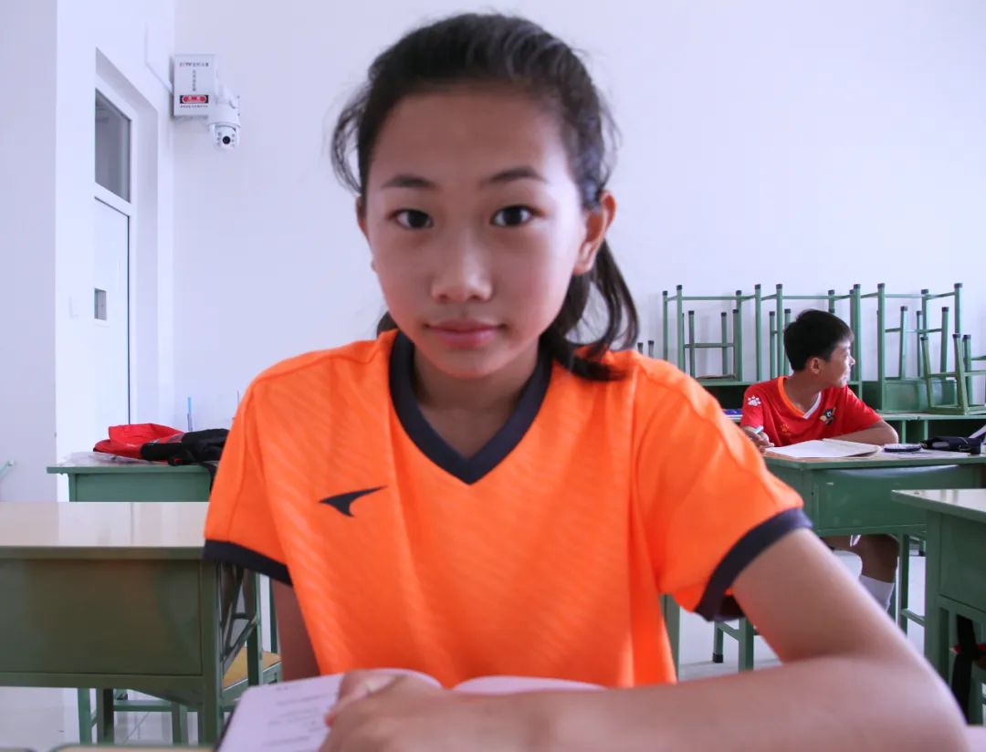 青训团不简单！练球读书要双翼